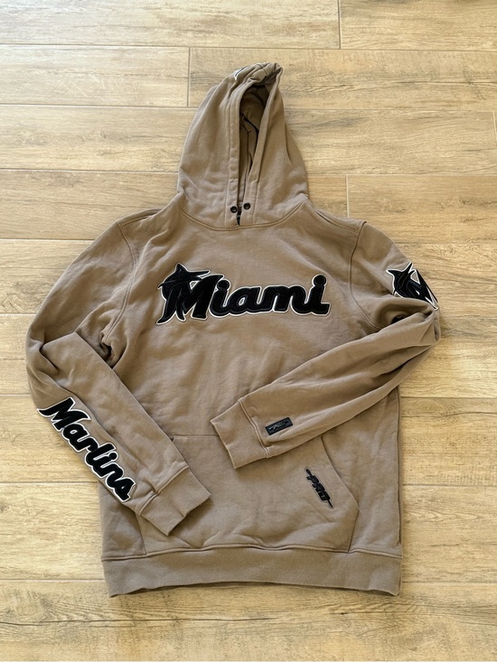Pro Standard Other - Miami Marlins Pro Standard Taupe Hoodie